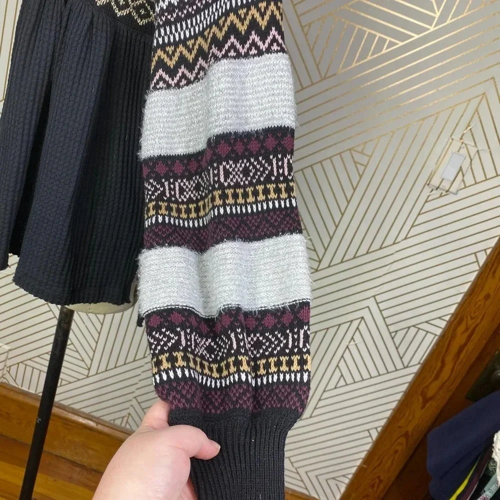 Free People Cozy Cottage Embroidered Sweater In Black Size US Small‎